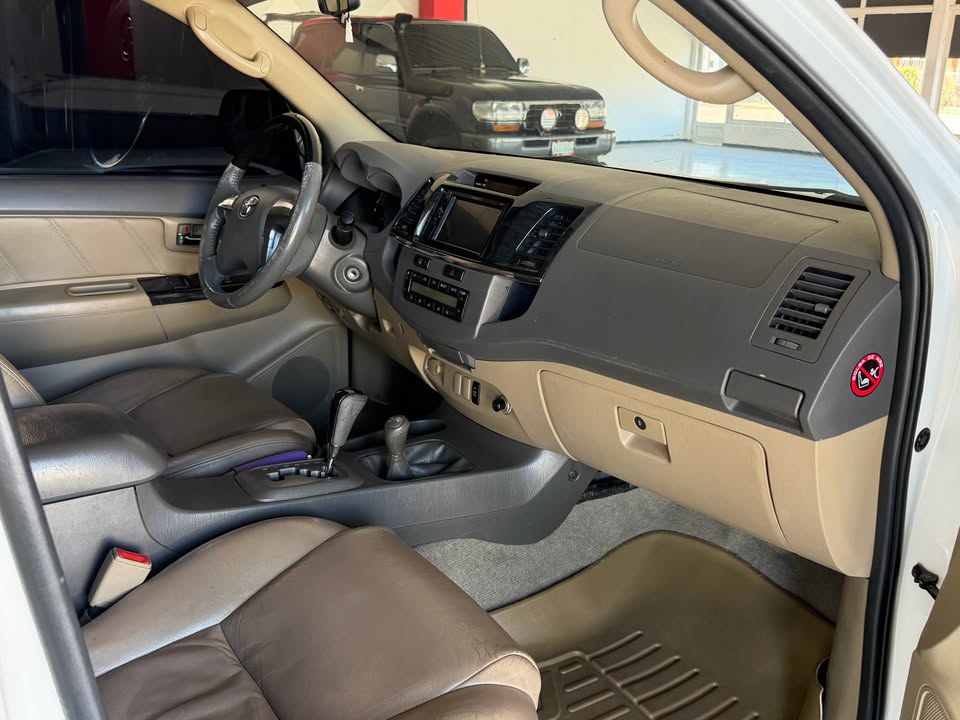 Toyota Fortuner 2014
